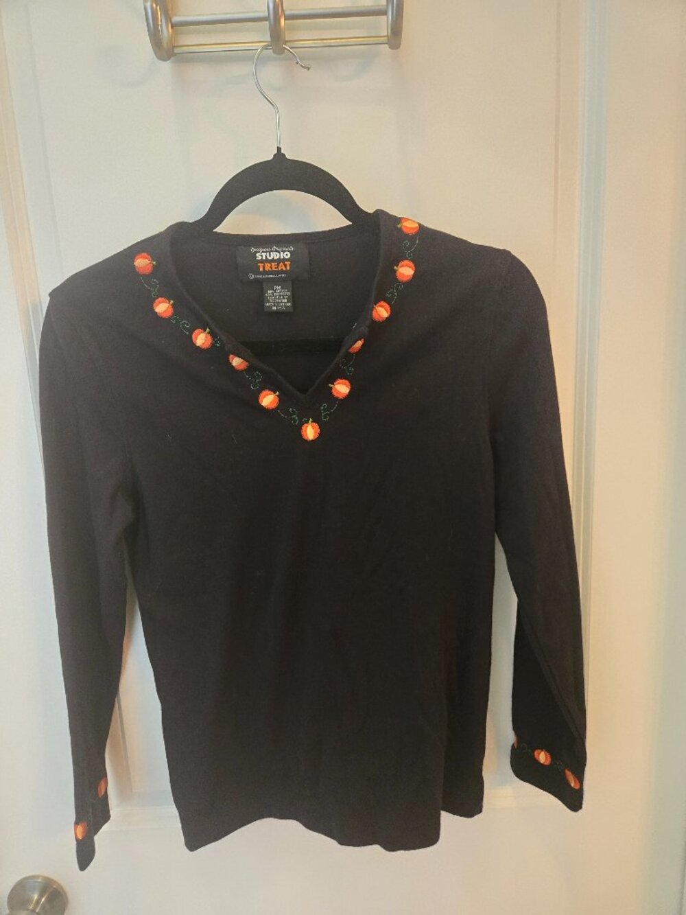 Studio Treat Petite Medium Black Shirt — Very Good Condition Classic and versat